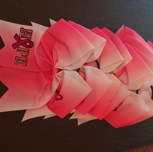 Cheer Bows - Picture 1 of 1